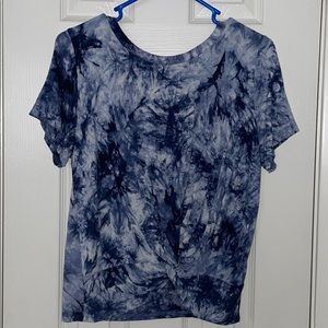 Casual tee! With cute tie in lower front!